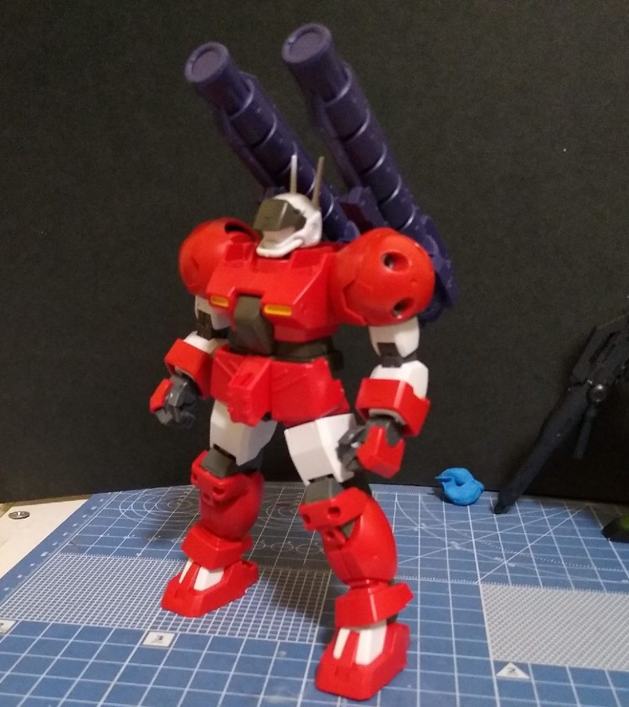 肩とキャノンの位置決めをしたところです。配色のせいかちょっと自信がなくなっていた状態です。