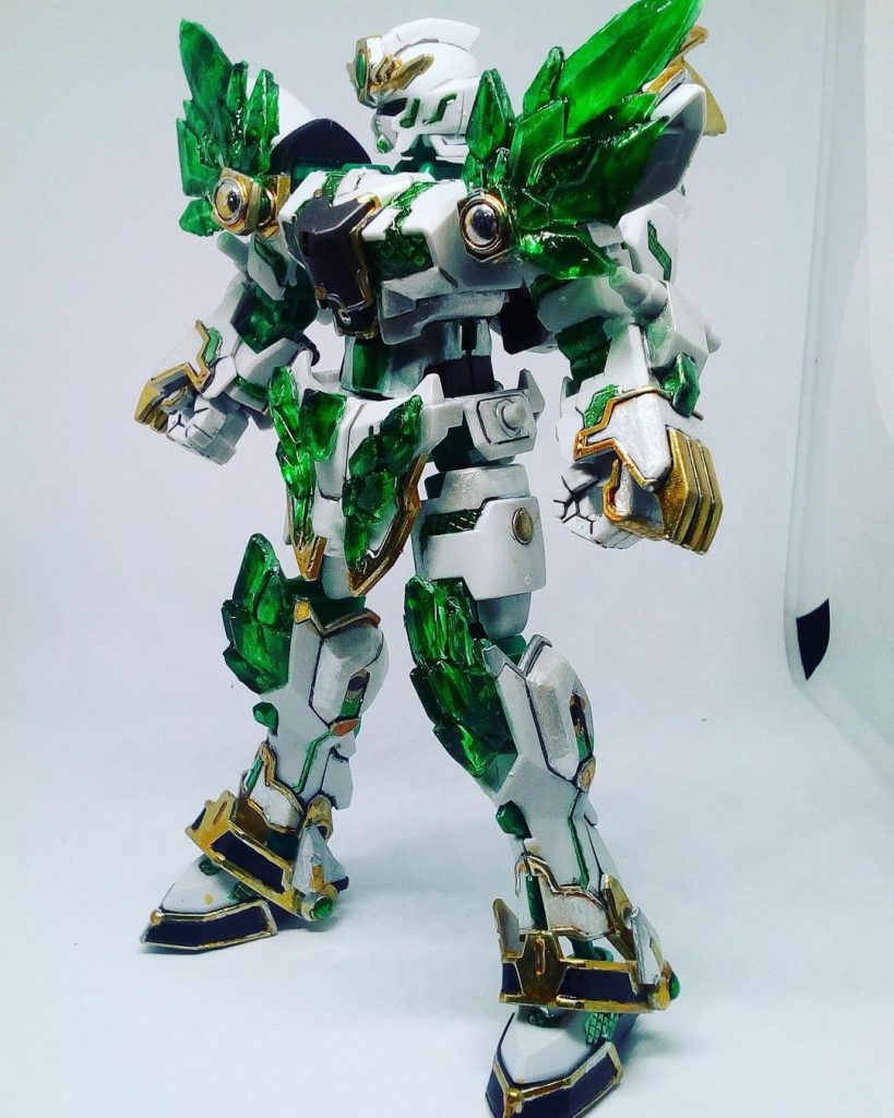 「クリスタルパーツ」のモードを作成し、UVレジンを使用してクローンパーツを作成し