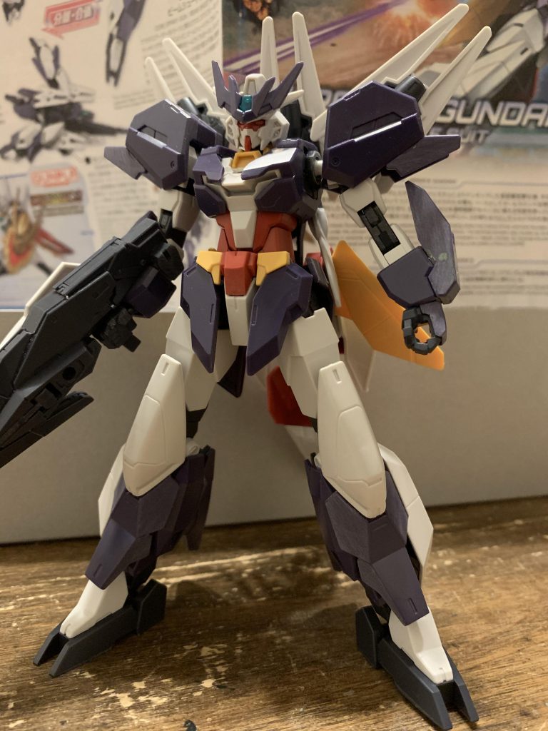 仮組み その2腕のアーマーのヒケが気になったのでパテで修正。