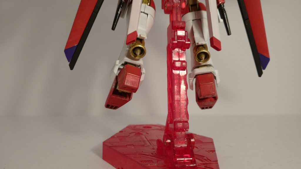 脚部スラスターのみ追加。