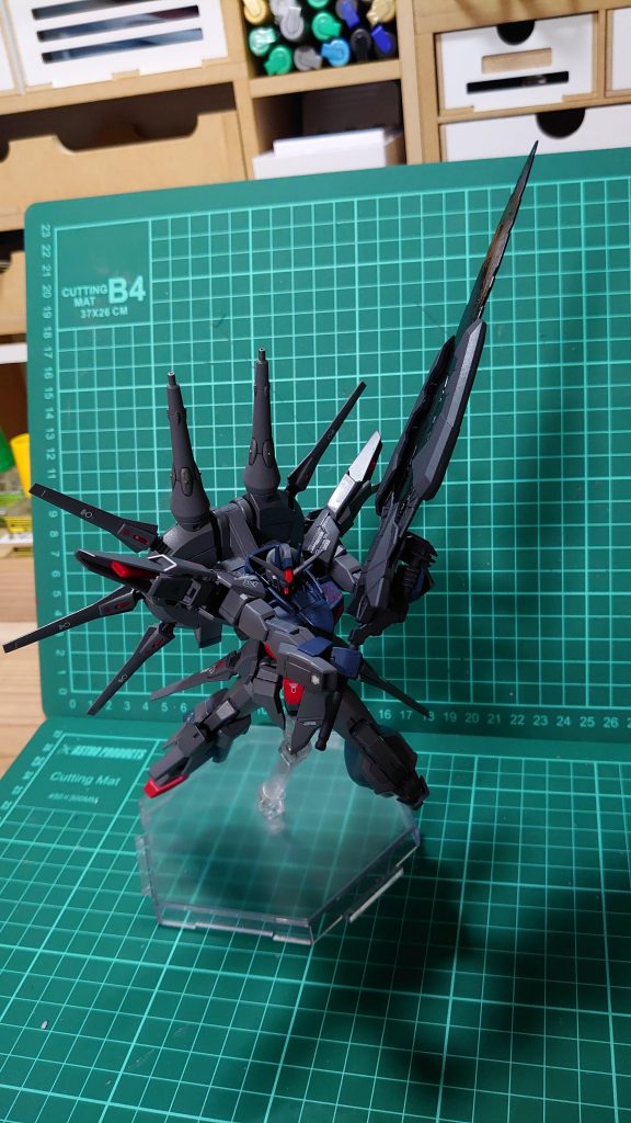 マントを可変して大型剣に！このギミックに一目惚れしてつけてしまいました‼️