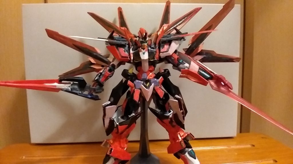 「貴様らに引導を渡してやろう…」とナイトロシステムを作動させているガンダム。