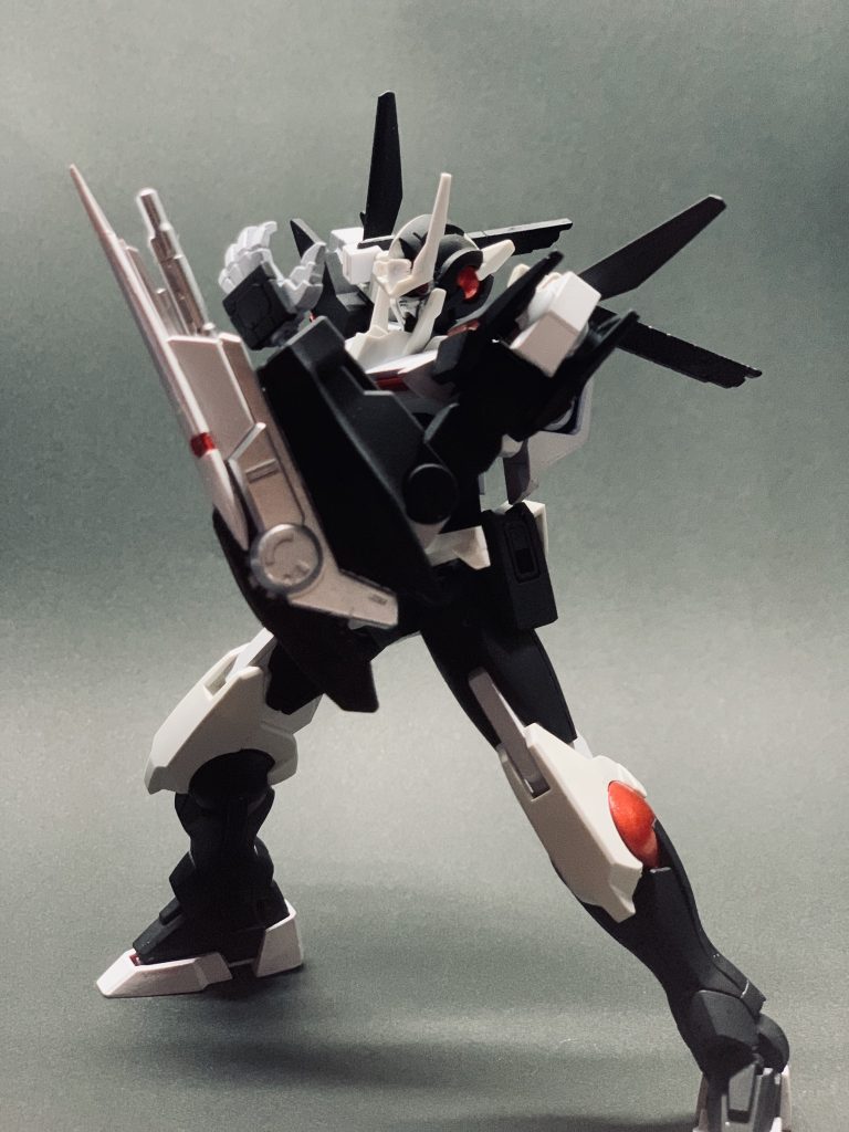 厨二感溢れるポーズを取ってみましたがアークワンのイメージにそぐわないのでお蔵入りのポーズです