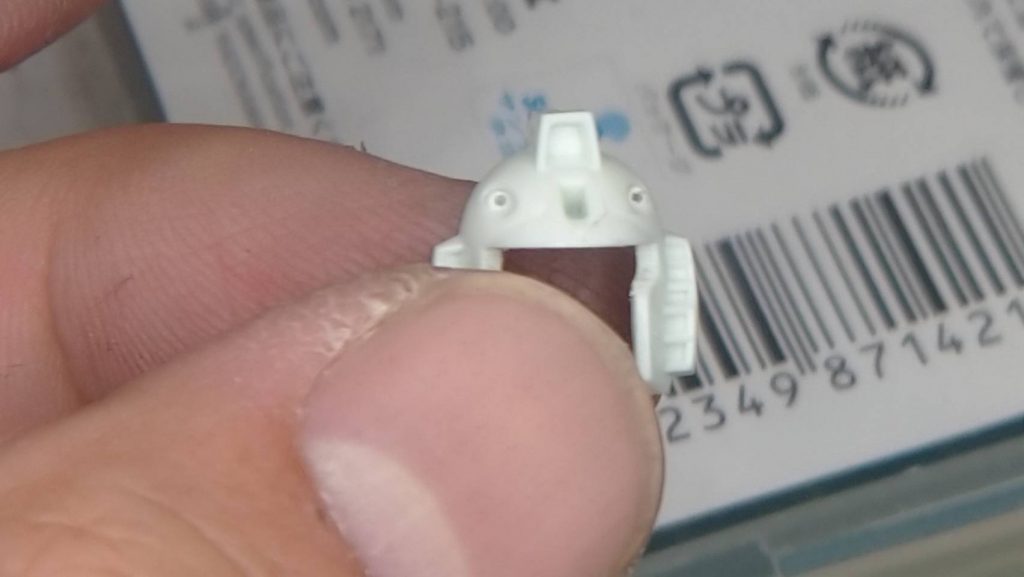 0.5mm穴ってまっすぐに掘るの難しかったけどなんとか開けれた!