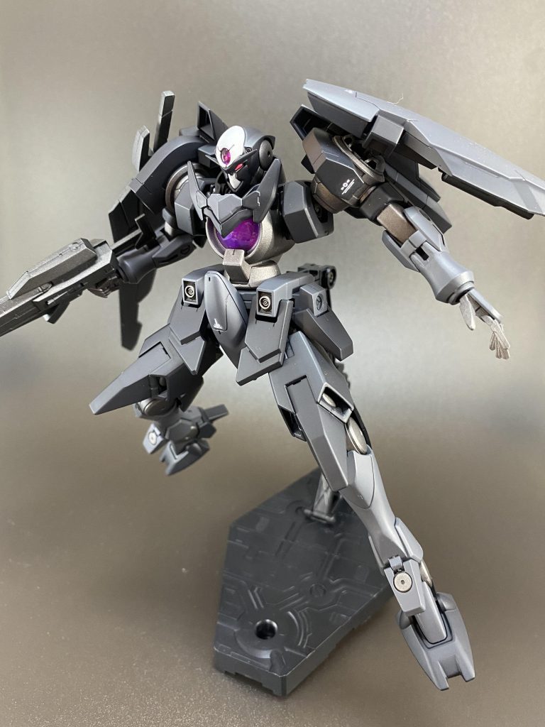 腰から下を丸ごと取り替えれば、ノーマルのジンクスⅣにも出来ます。