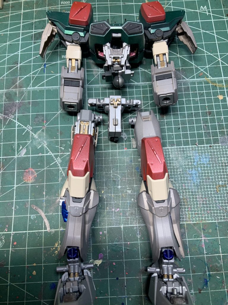 フレームを塗ったのは結構良かったなと。装甲被せても少しアクセントで見えます。