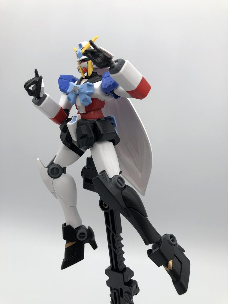 狐の手と胸元の装飾品を白上フブキさんの画像を参考に作製してみました。