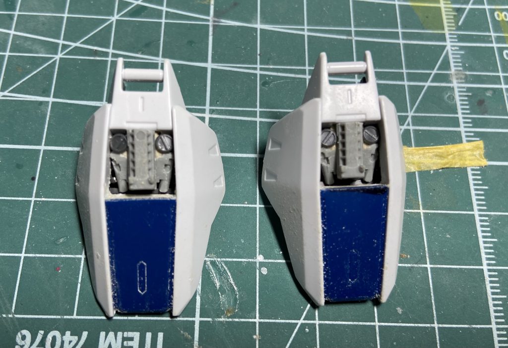 肩増加アーマー側面製作途中。