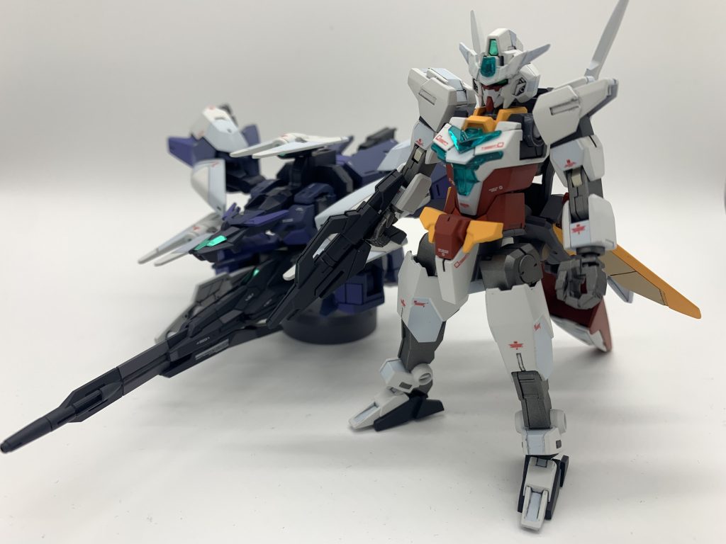 コアガンダムにしても情報量が違和感ないようにデカール貼りと塗り分けをしています。