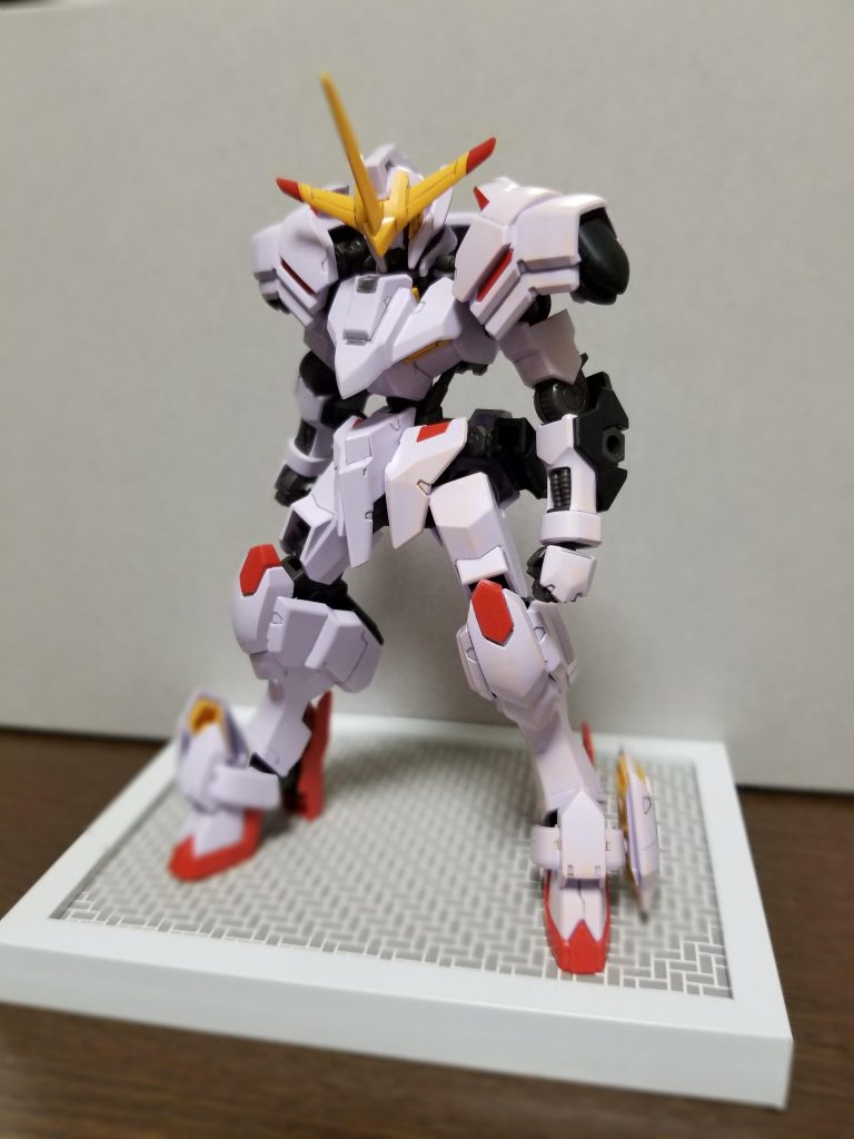 全てはこの端白星がきっかけでした。最初は汚すだけで終わろうと思っていたのですが、作っている途中にマルコシアスを発見。(当時はどこ探してもなかった)なので、前から混ぜてみようと思っていたので、ミキシングしました。