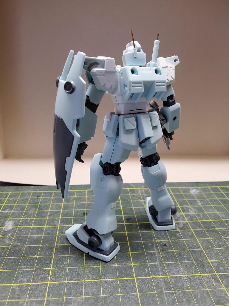 頭部のアンテナは真鍮線で作成してます😄