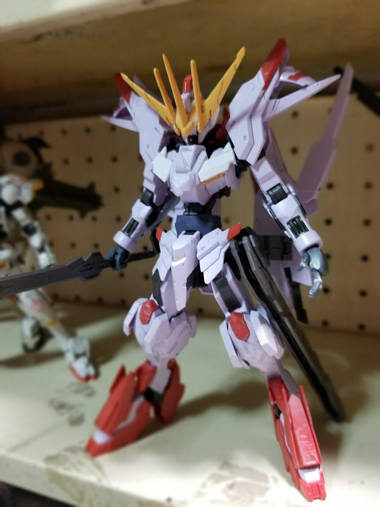 ほぼ塗装前の状態です。手はビルドハンドからで角度が気に入らなかったので変えました。親指の向きがおかしいですね。色合いもこれで良いかなと思ったのですが、どうしても緑色を入れたい欲が押さえられませんでした。