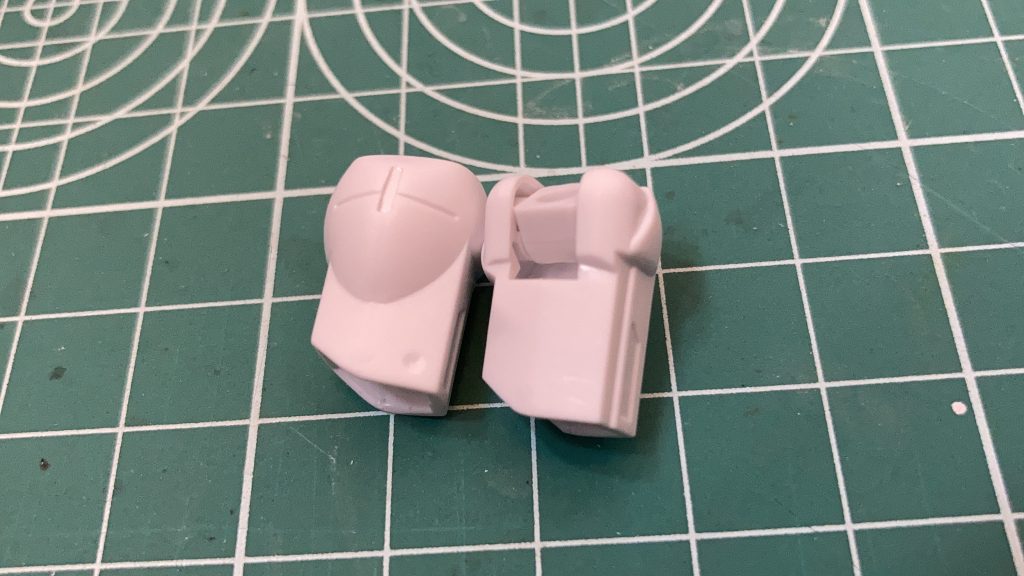 このパーツの合わせ目消しは、たぶん今までで一番の出来です!