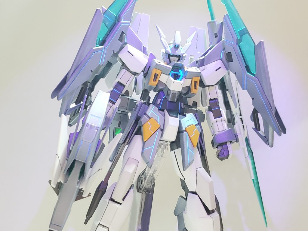 ブラックライトで光ります