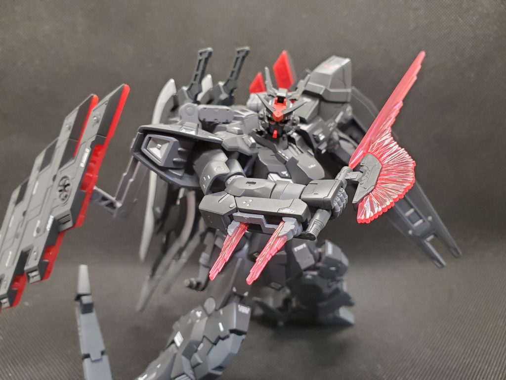 黒背景その2機体本体はほとんど弄ってないためムーンガンダムの武装もモチロン使えます。