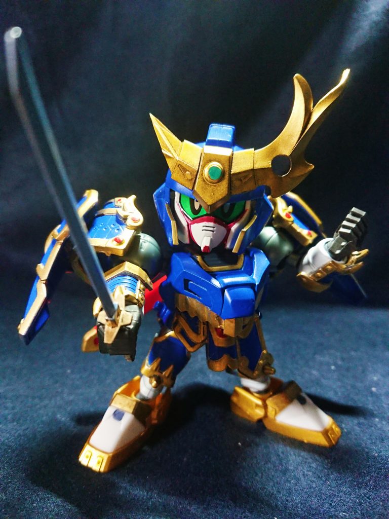 三璃紗の東の地、天宮という国の女王より使わされた武者。不論帝悪村出身の武人で頑駄無と呼ばれ、その武勇から破悪民我夢で烈帝城の役人として仕えていた。建国された真へと使わされ三璃紗の地に立ったが、復活した闇の勢力との戦いに巻き込まれる…