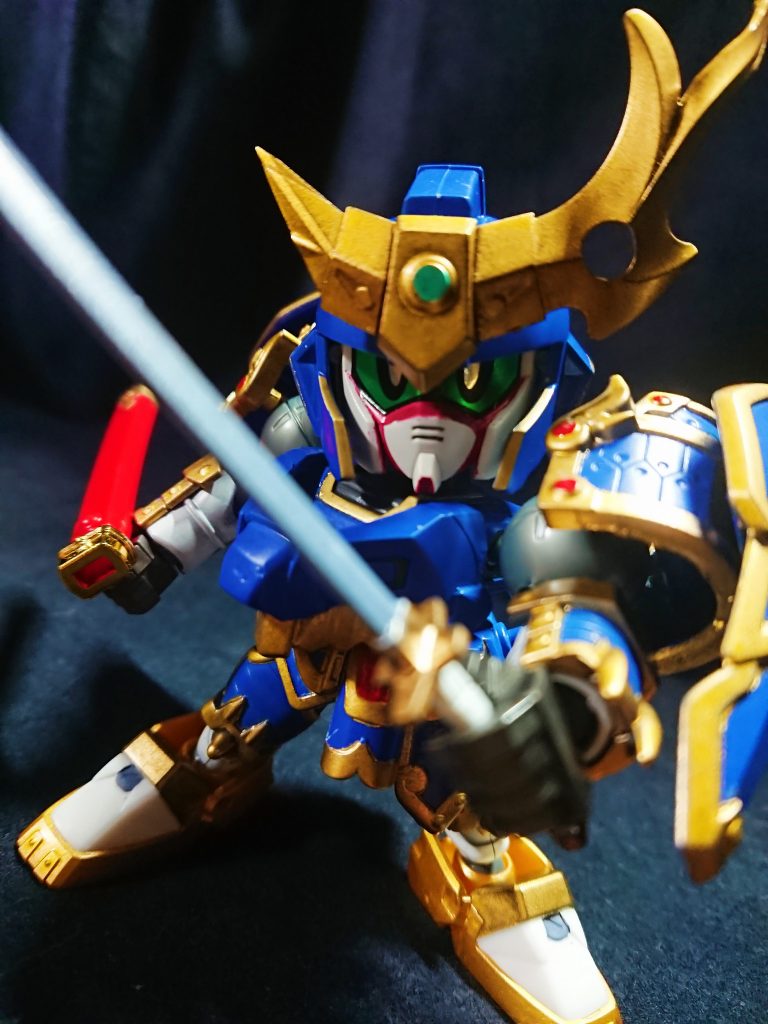 天宮出身の武者頑駄無の1人ですが、三国伝のため三国伝パーツで武者感を出すのは難しく、兜の立物と武器のみ武者シリーズから使用しました。あとは漫画の通りのカラーリングに近づけて雰囲気を出しています。