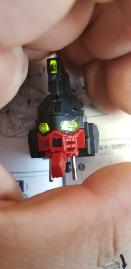 カメラアイの発光試験も難なく突破!PGストライク組んだ時は接触不良で着いたりつかなかったりだったので今回上手くいって良かったです( *¯ ꒳¯*)