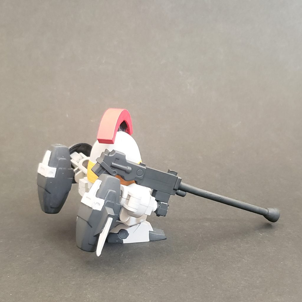 ドーバーガン以外はトサカの裏をプラ板で塞いだくらい。あと、肩とドーバーガンの接続は延長した手前、なかったことに。