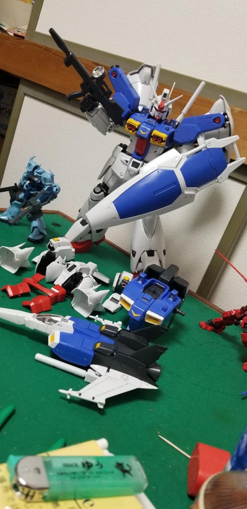 こうして完成したフルバーニアンを配置してパシャリ!ここまで組むのにパチ組墨入れのみで5日もかかってしまいました…笑