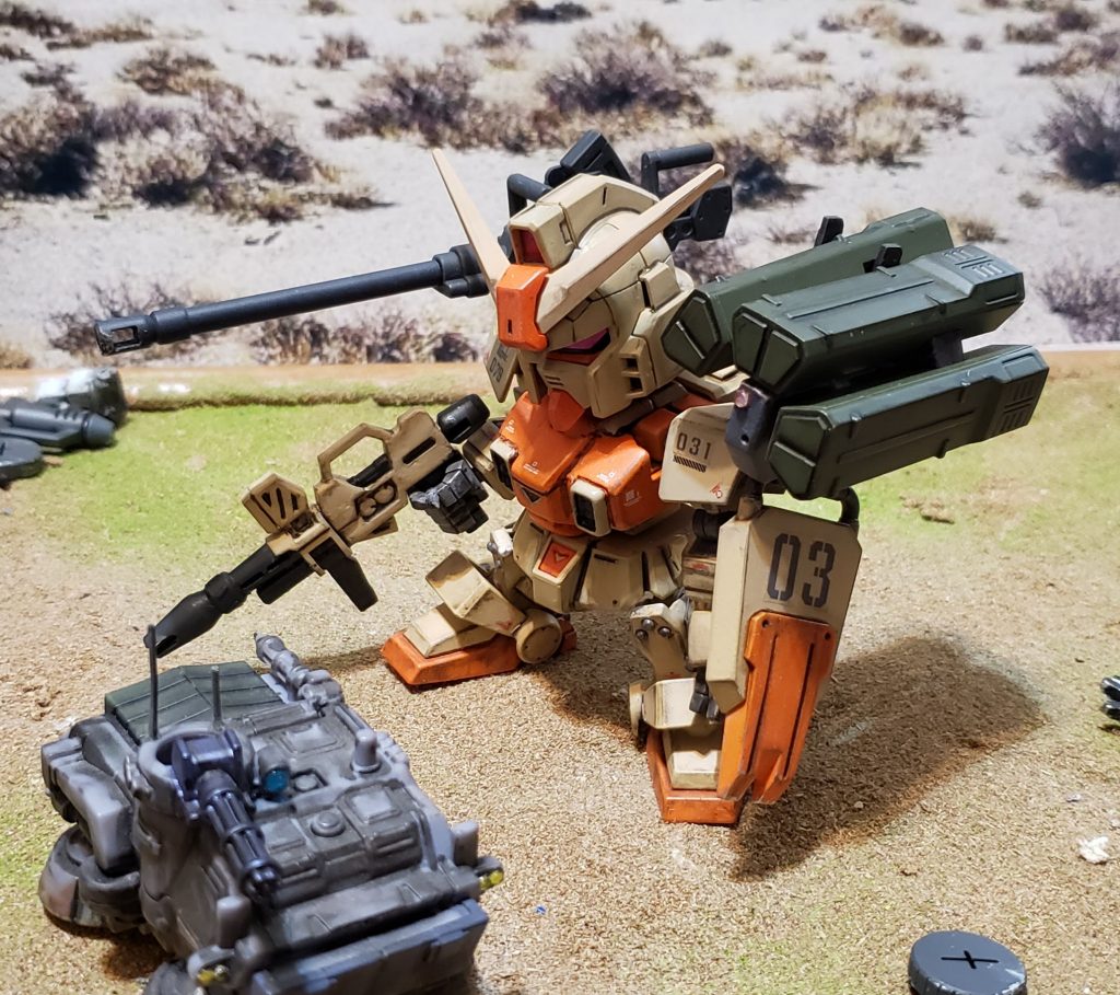 オリジナルの陸戦型ガンダムより低下した性能を補うために、火力を増強しています。