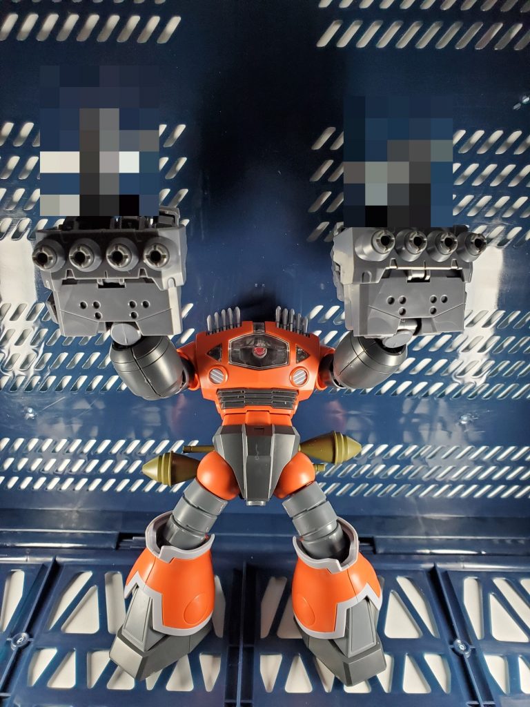 ポプテゾゴッグ（これがやりたかっただけ）はい、申し訳ございません。新年からこのようなネタで！（^U^）ちなみに、見たまんまですがめっちゃ重くて腕の間接が早くもへたれそうです。ご利用は計画的に。これをベースにまた改造するのも面白そうなんで何か思い付いたら改造することにします。