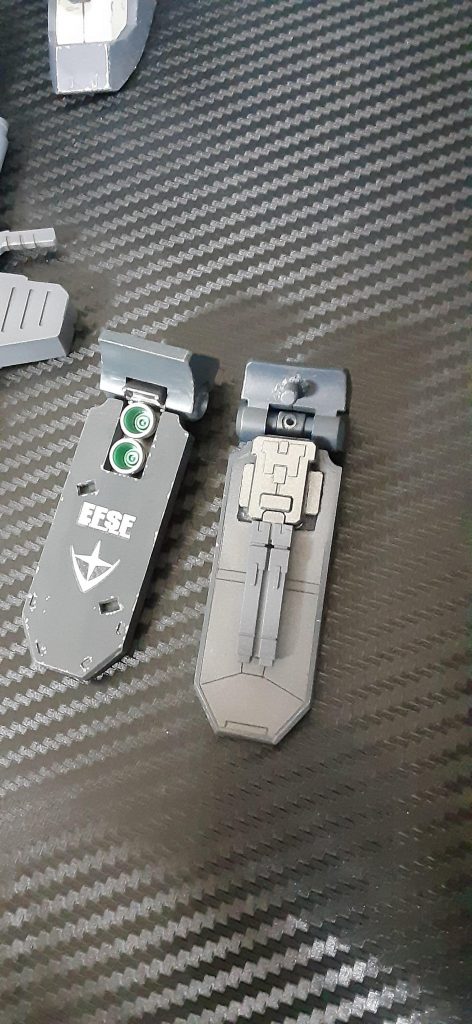 シールドはエポパテで裏打ちしました。