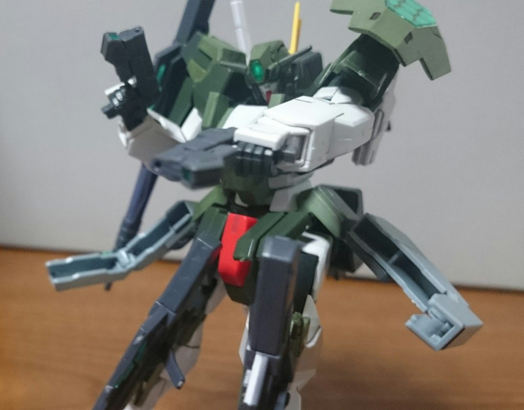 ・GNビームピストル

下部をグレーで、センサーをメタグリーンで塗装してるっス