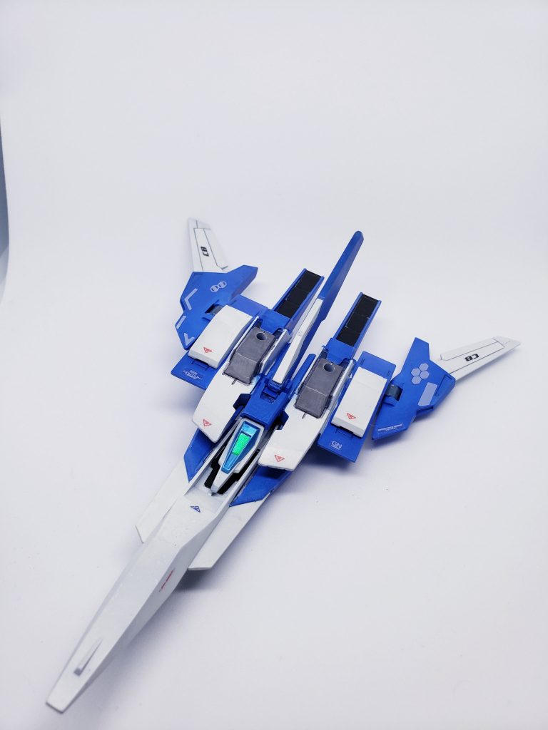 バックパックのGNアームズⅡは、LBWSのリカラーです。接続箇所を増やした為、プレイバリューは多目かと笑