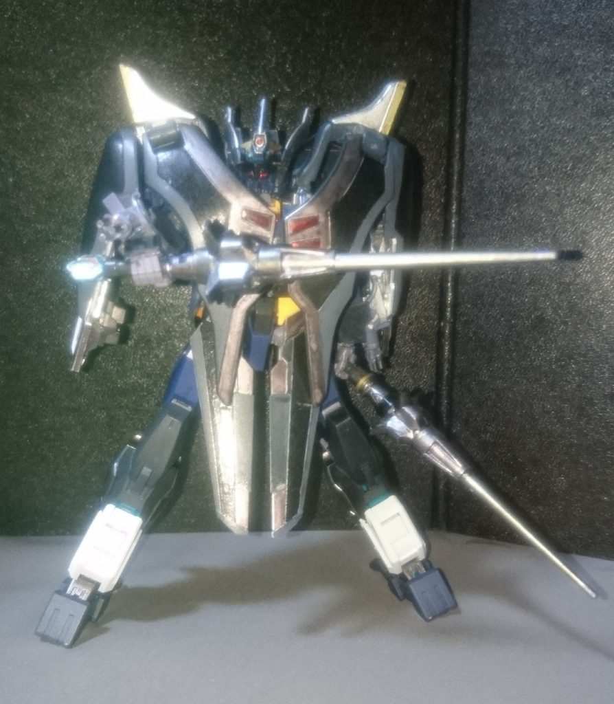 ・腕部ガトリングガン(両腕)主に迎撃や牽制に使用する。※ガンダムNT-1より借用。