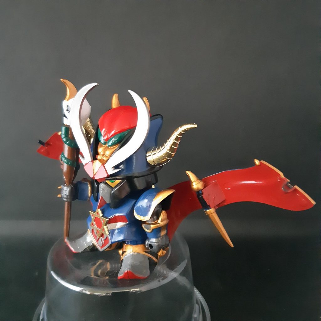 サフはエアーブラシ。目だけシールを使用。メッキパーツ以外はシタデル筆塗り。塗装剥げ対策にツヤありクリアーをエアーブラシです。