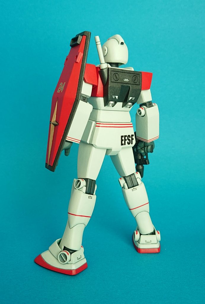 スタイル重視で制作しました。肘や膝の加工は見た目と塗装しやすくするためだけの改造です。