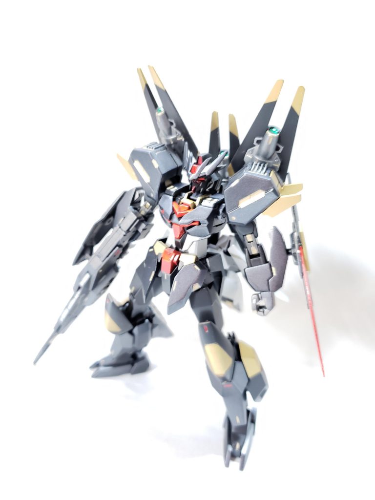 全身像黒×金はカッコいい。