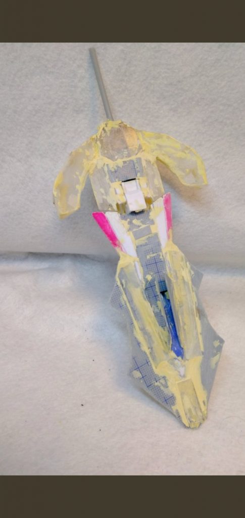 塗装・仕上げ前の大剣デルタカイのシールド以外、ほぼプラ板とパテ!!!!すんごい苦労したッ！！