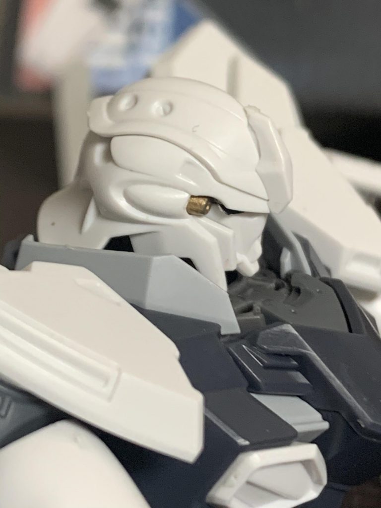 バルカンは金色に塗りました。