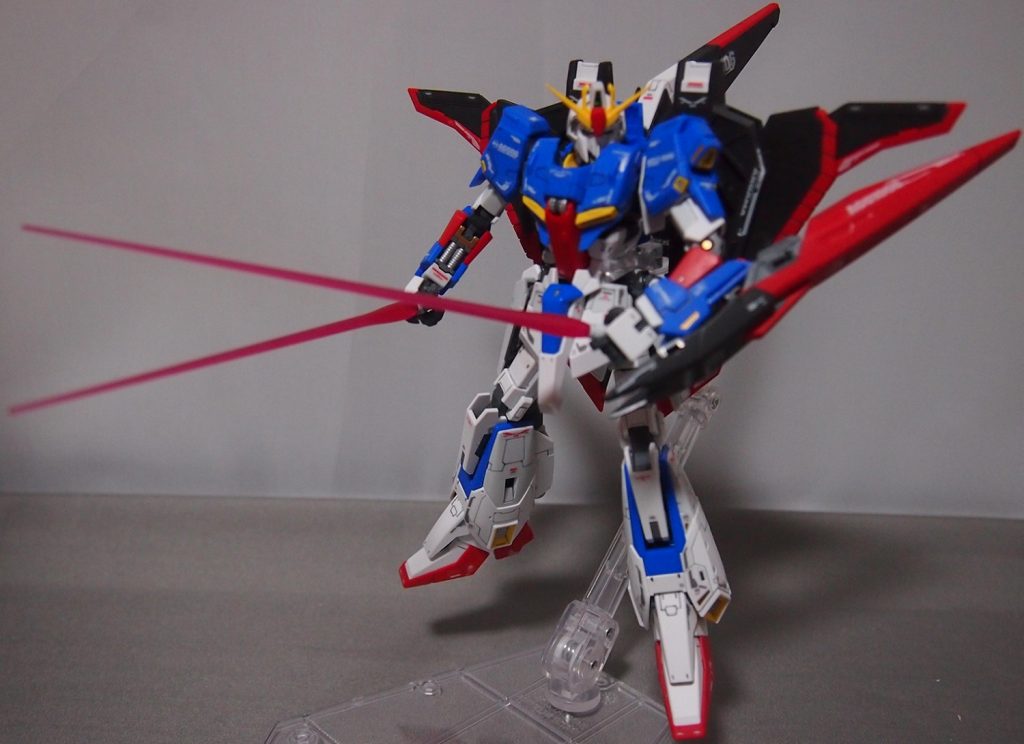 ビーム・サーベル二刀流。