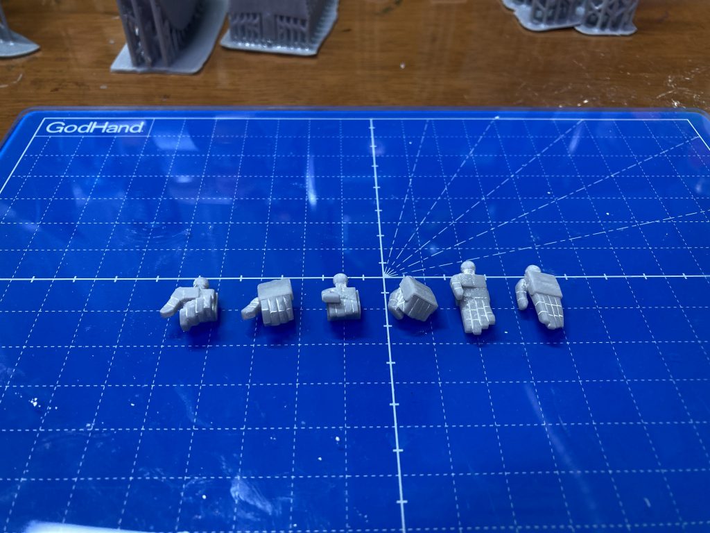 自作したハンドパーツとりあえずでいくつか作ったもののポージングが特別決まる訳でもないので全部は使いませんでした