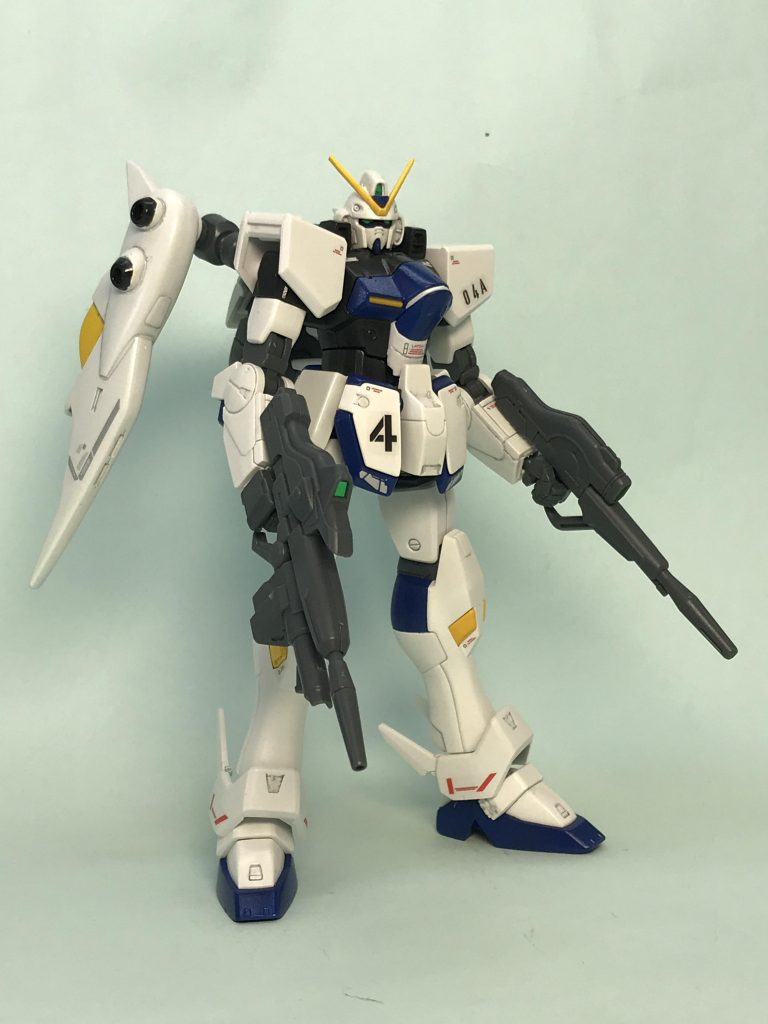 Vガンダムアクセル(A)高機動タイプの改造機バックパックにガンブラスターのツインテールを装備VとV2のライフルを持たせました。