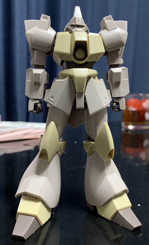 仮組状態です。このままでも十分かっこいいです。