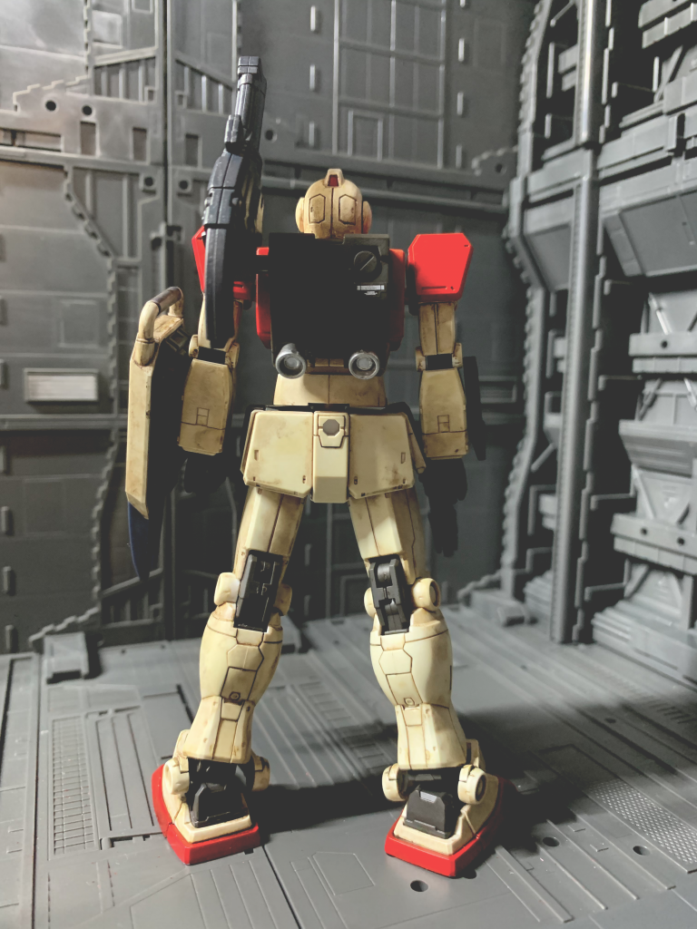 バックショット。バーニアノズルはシルバーで塗装しています。 