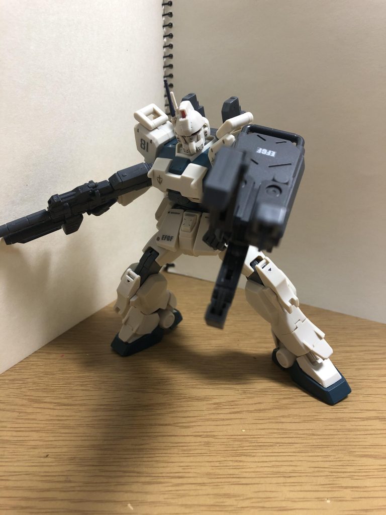 クローで攻撃してる感じ