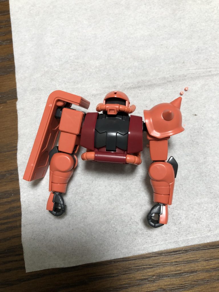 まずはパチ組み。合わせ目消しはしないつもりだったのでパーツどうしを組んだままヤスってカンナかけて終わりにしました。