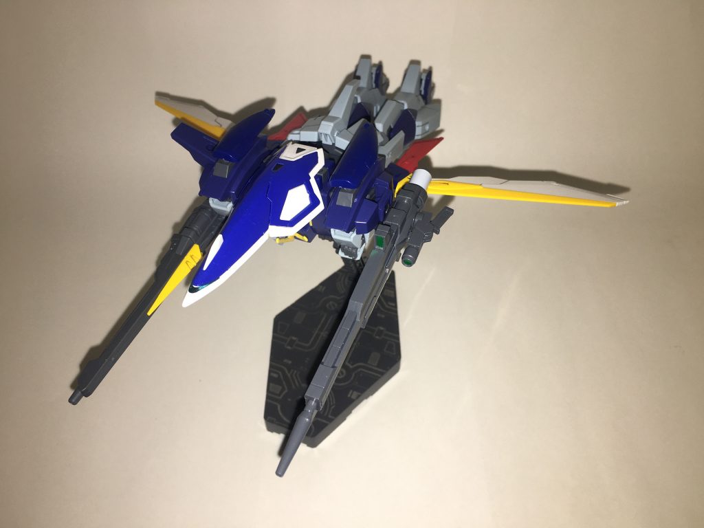 飛行形態、正面。