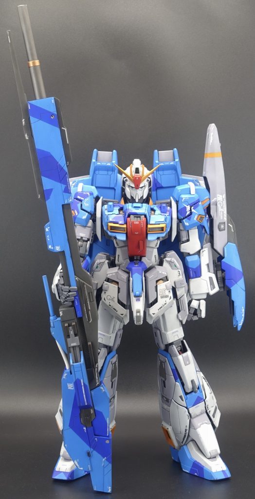 ハイパーメガランチャーはキットに付属しないのでスクラッチ1/60サイズなので48cmもあり巨大です、そりゃ付属しないですよねw