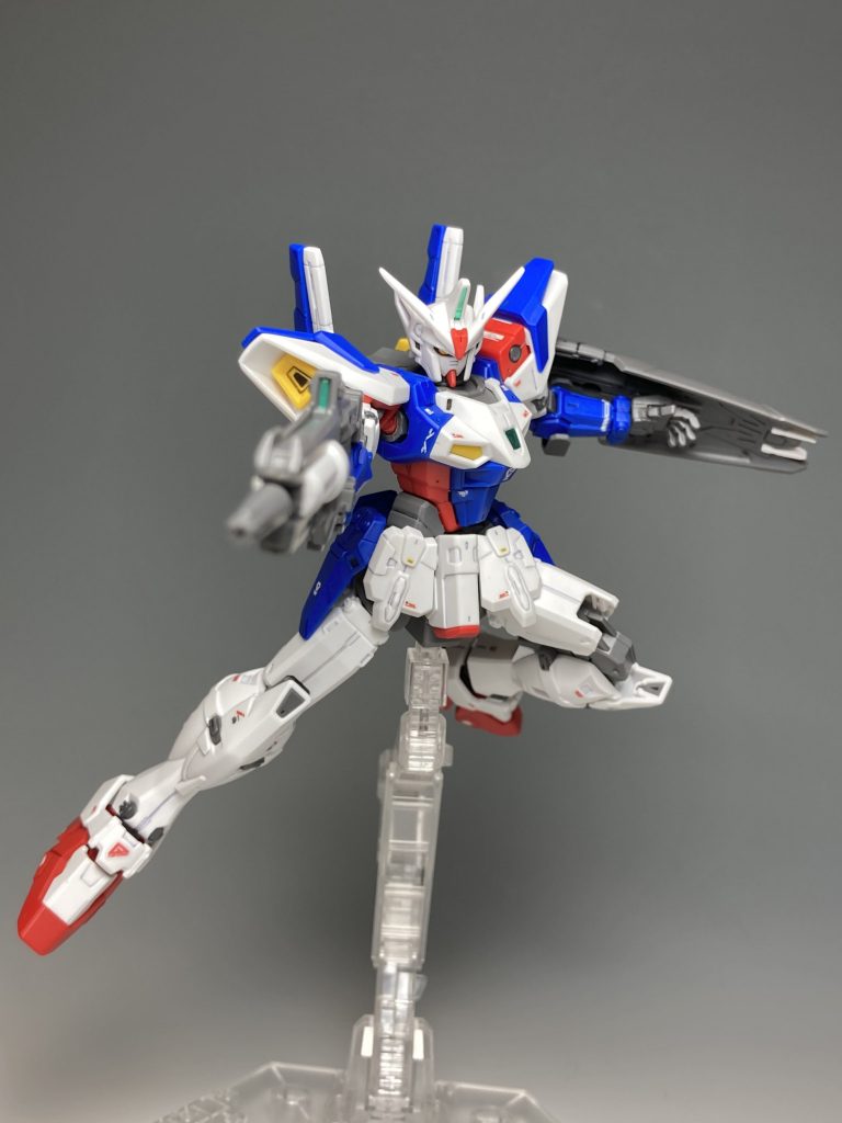 アクセラレートライフルを構えて。各部の可動は申し分ありません!