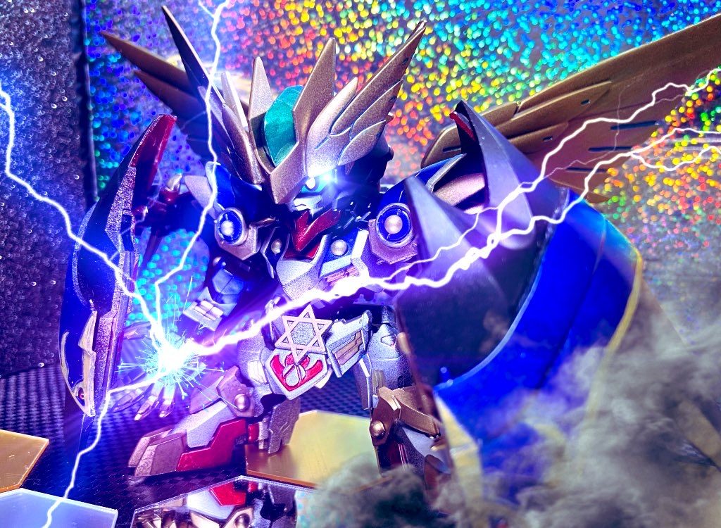 というわけでバルバトス・ドラゴレクスでした!自身初の騎士ガンダム化であり楽しく制作できました。また年末に模型サークルONE NIGHT FUCKERsに入り、団体に入る以上恥ずかしくない作品をと、名刺がわりの作品を作りたくてチャレンジしました!サークル内外無期限イベント #ワンナイトコラボ も宜しくお願いします!ご評価・コメント頂ければ幸いです!