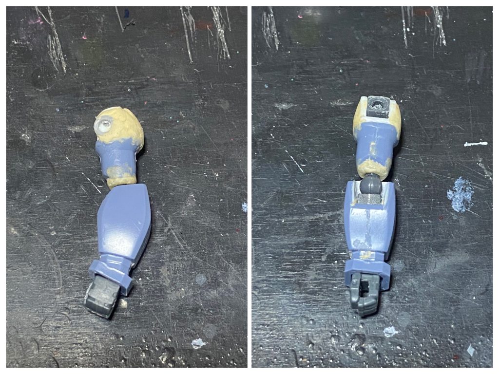 腕側はプラ板で箱組みしてポリキャップを内蔵。肘の部分でロールと二重関節になるようにしました。