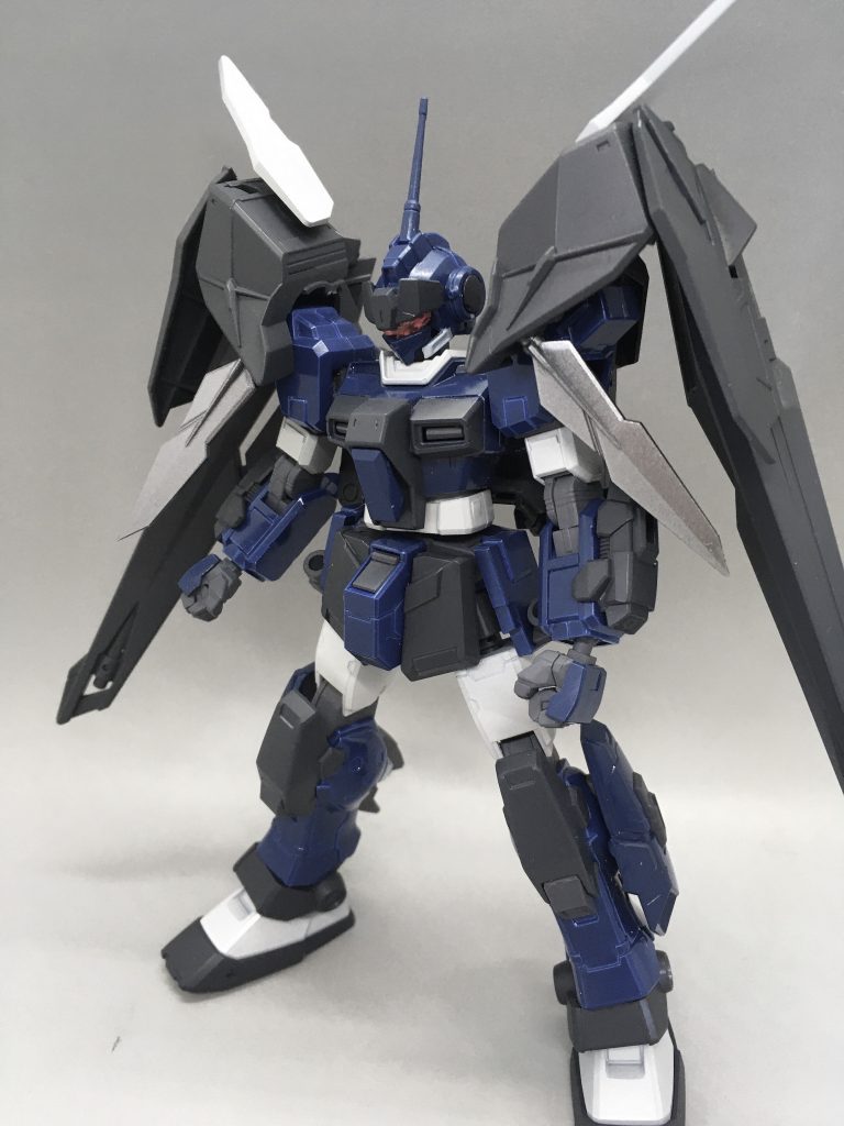 基本塗装終えたところ。ジムスナイパーカスタム・アナザーと似た感じのカラーパターンにしました。