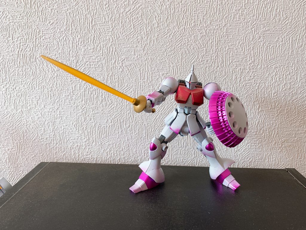 最近のゴテゴテ感のあるMSも好きですが、シンプルなスタイルもいいですねー。