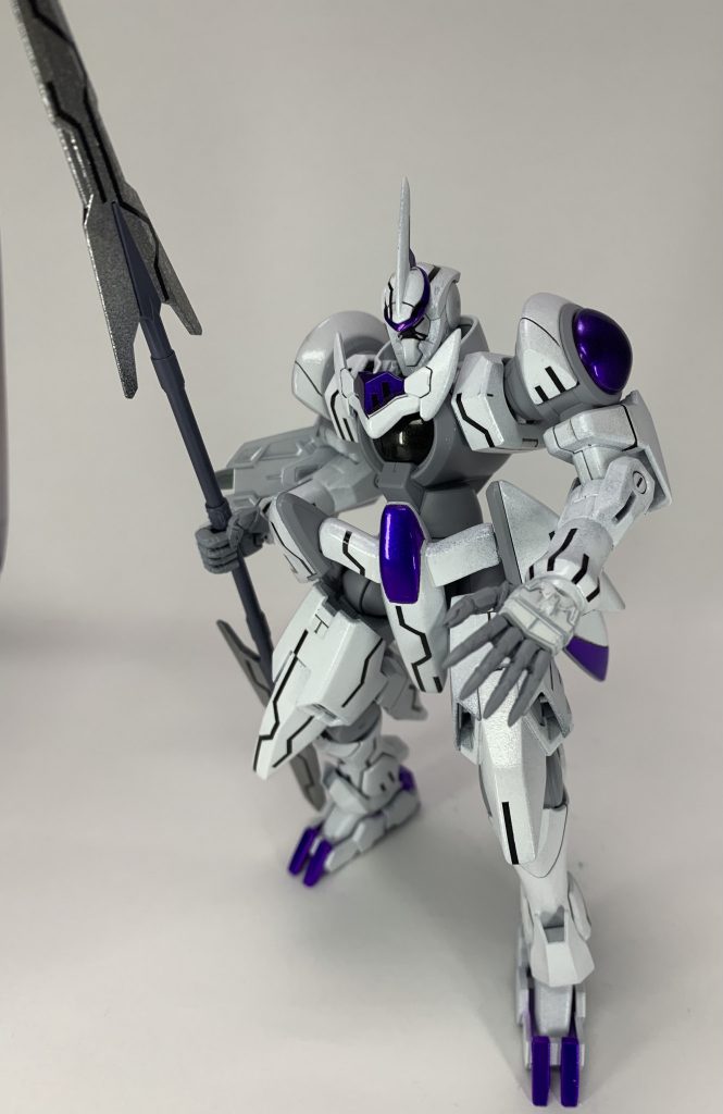 プロトタイプで回路パターンがうっとおしい部分があったので少しスッキリさせて左右の情報量をずらしてみました。プロトタイプも良かったですがこっちの方がパターンが映えるかな？と自分では思いますがいかがでしょうか…  